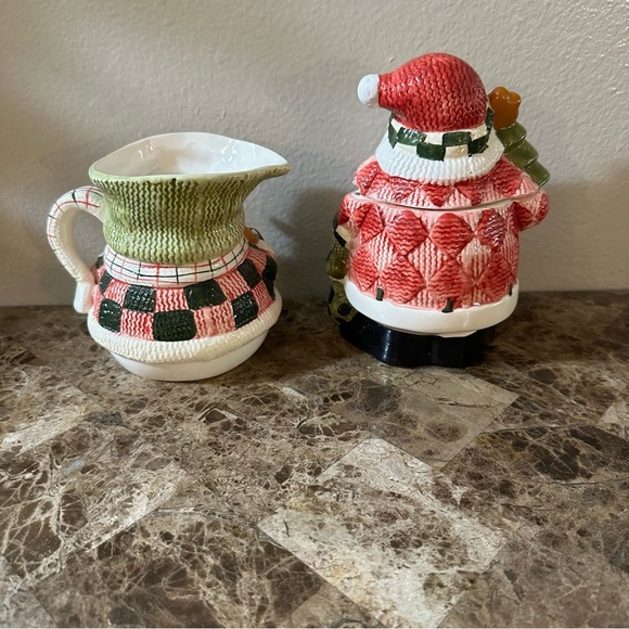 Christmas Santa And Snowman Sugar And Creamer Containers - Picture 9 of 14